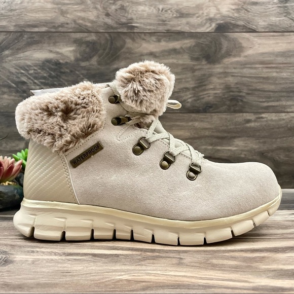 NIB Skechers Cold Catcher Faux Fur Cuff Snow Boot - Picture 7 of 13